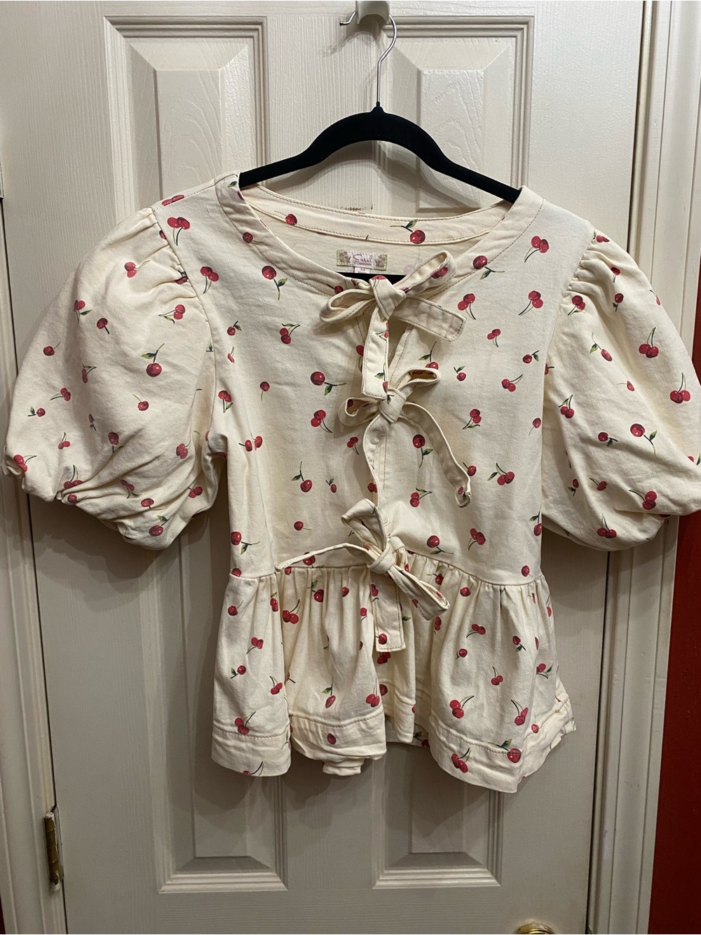 EASEL Cream Cherry Print Puff-Sleeve Blouse - Picture 2 of 4